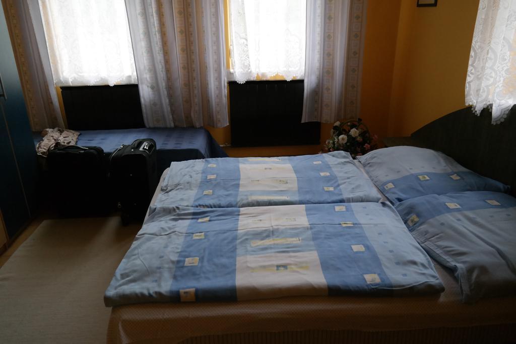 Kisecset-Vendeghaz Hotel Ruang foto